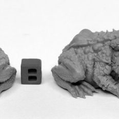 Reaper Miniatures Reaper: Giant Frogs, detailed painted fantasy miniatures featuring large, realistic frog figures for tabletop gaming.